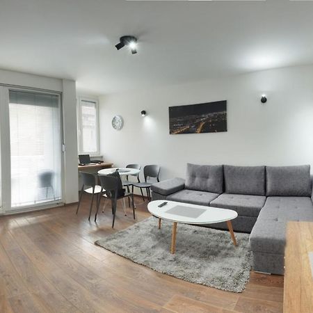 Bibi'S Apartments Skopje Ngoại thất bức ảnh